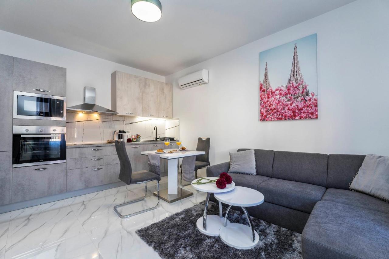 Luxury Apartment Zadar Old City ภายนอก รูปภาพ